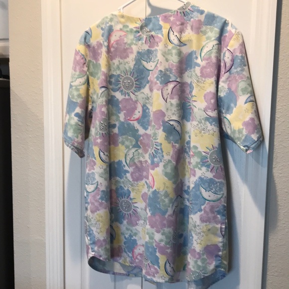 Soft Scrub scrub top - Picture 2 of 4